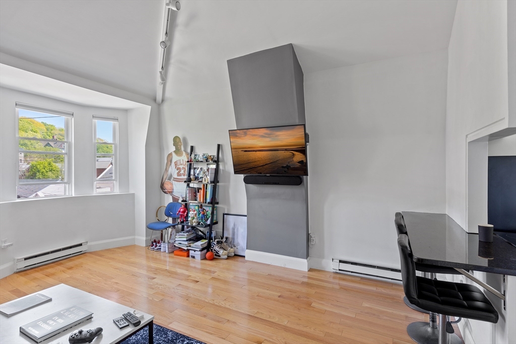 208 Washington, Chelsea