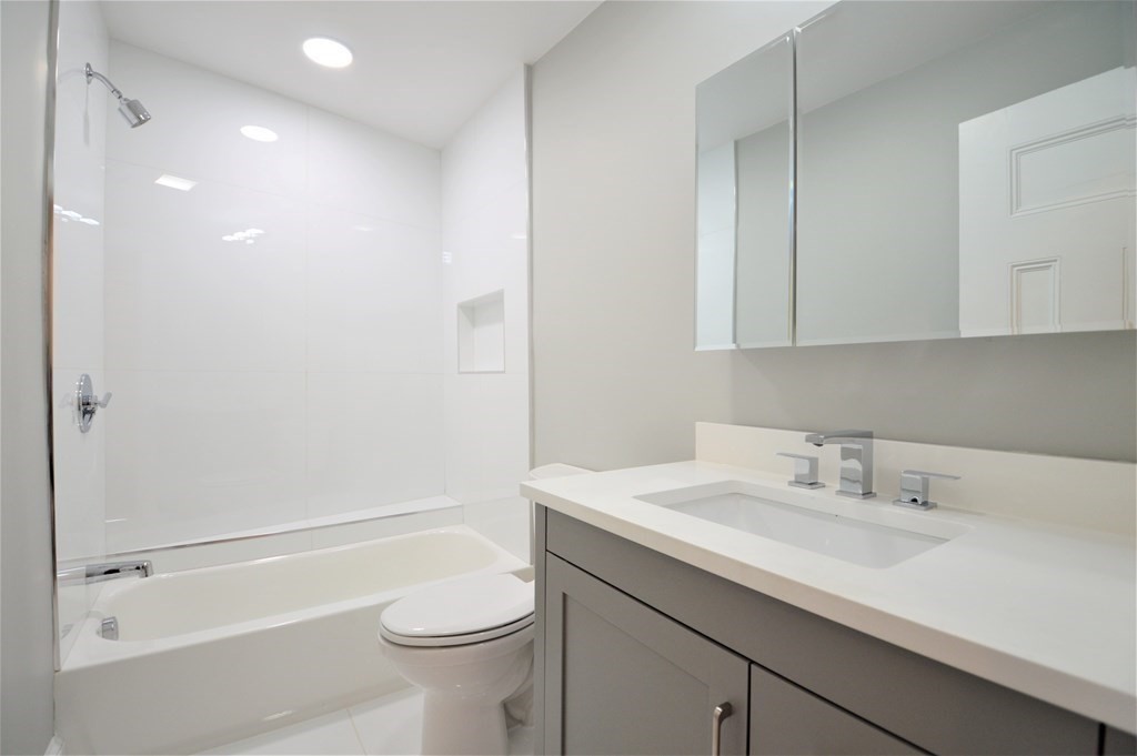 1657 Commonwealth Ave, Brighton