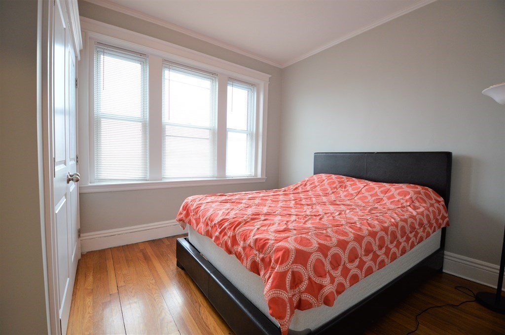 1657 Commonwealth Ave, Brighton