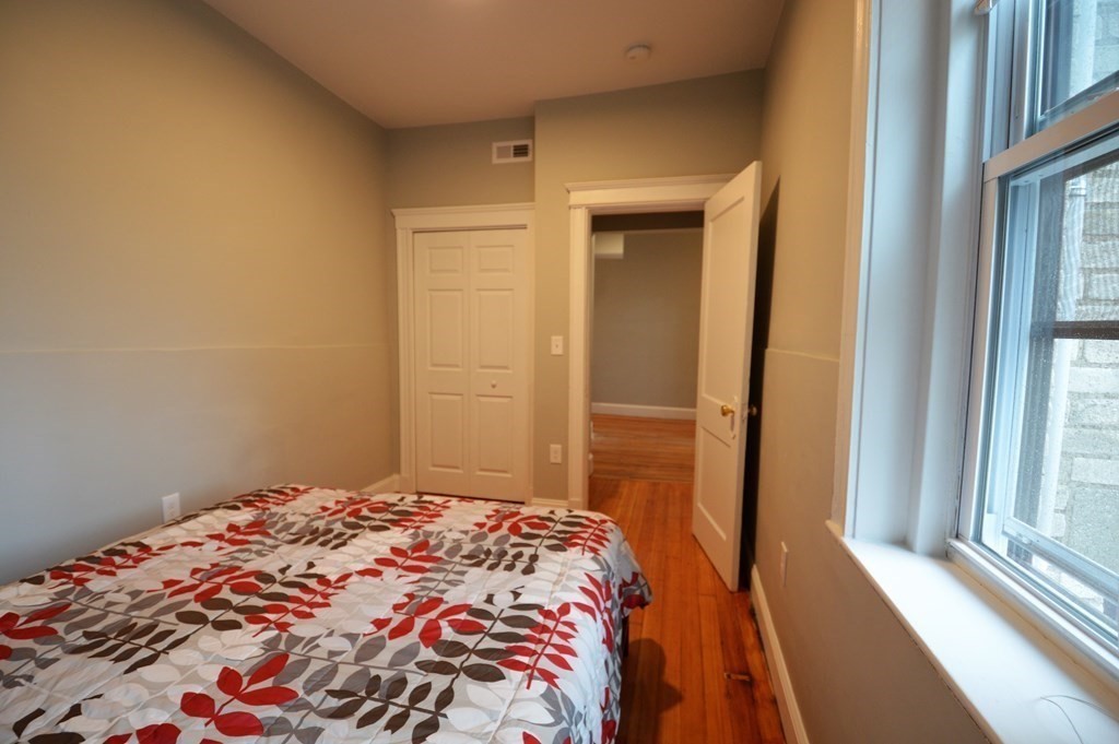 1657 Commonwealth Ave, Brighton