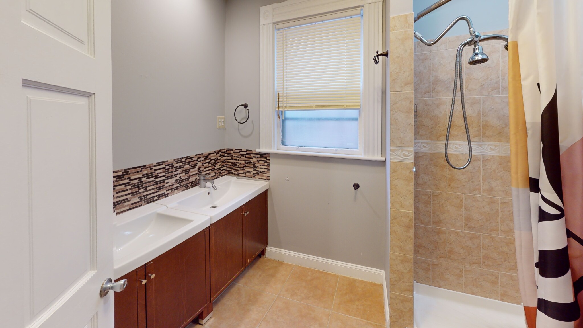3 bed, 1 bath apartment for rent at 47 University Rd Unit 2, Aspinwall Hill — photo 17 of 21