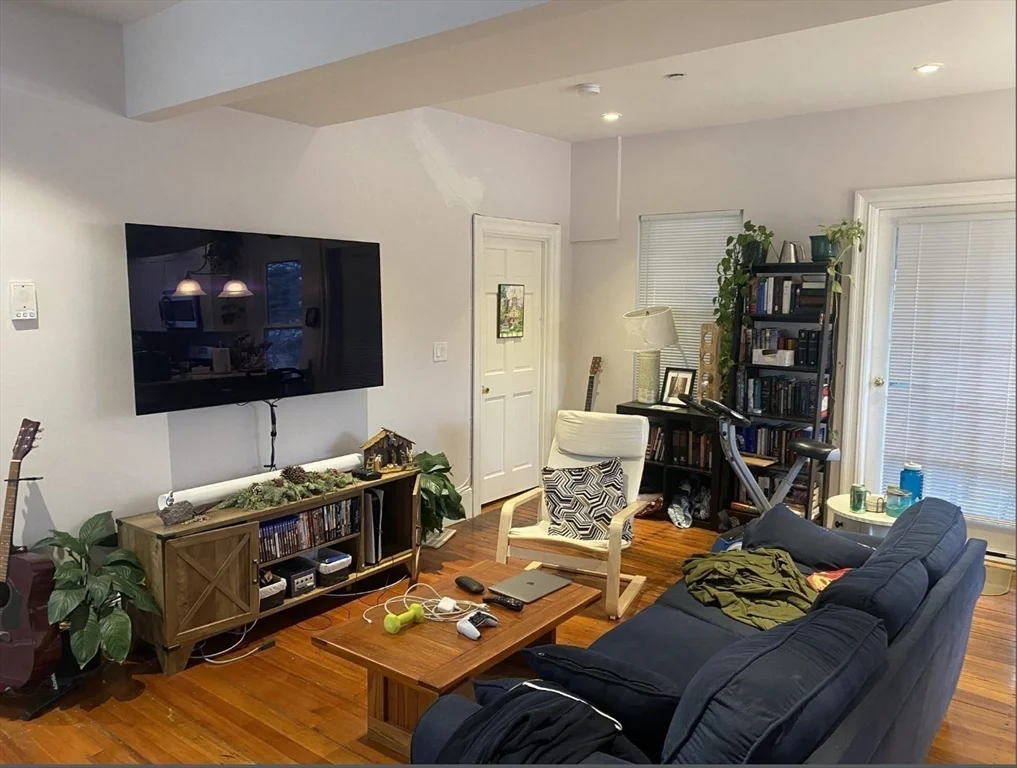 44 Mozart St, Jamaica Plain