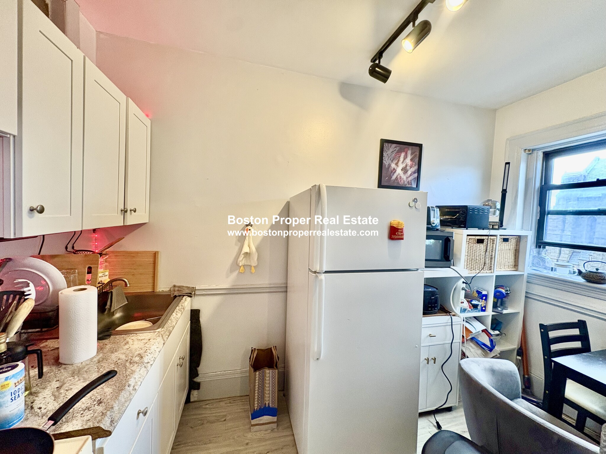 1091 Boylston St, Fenway