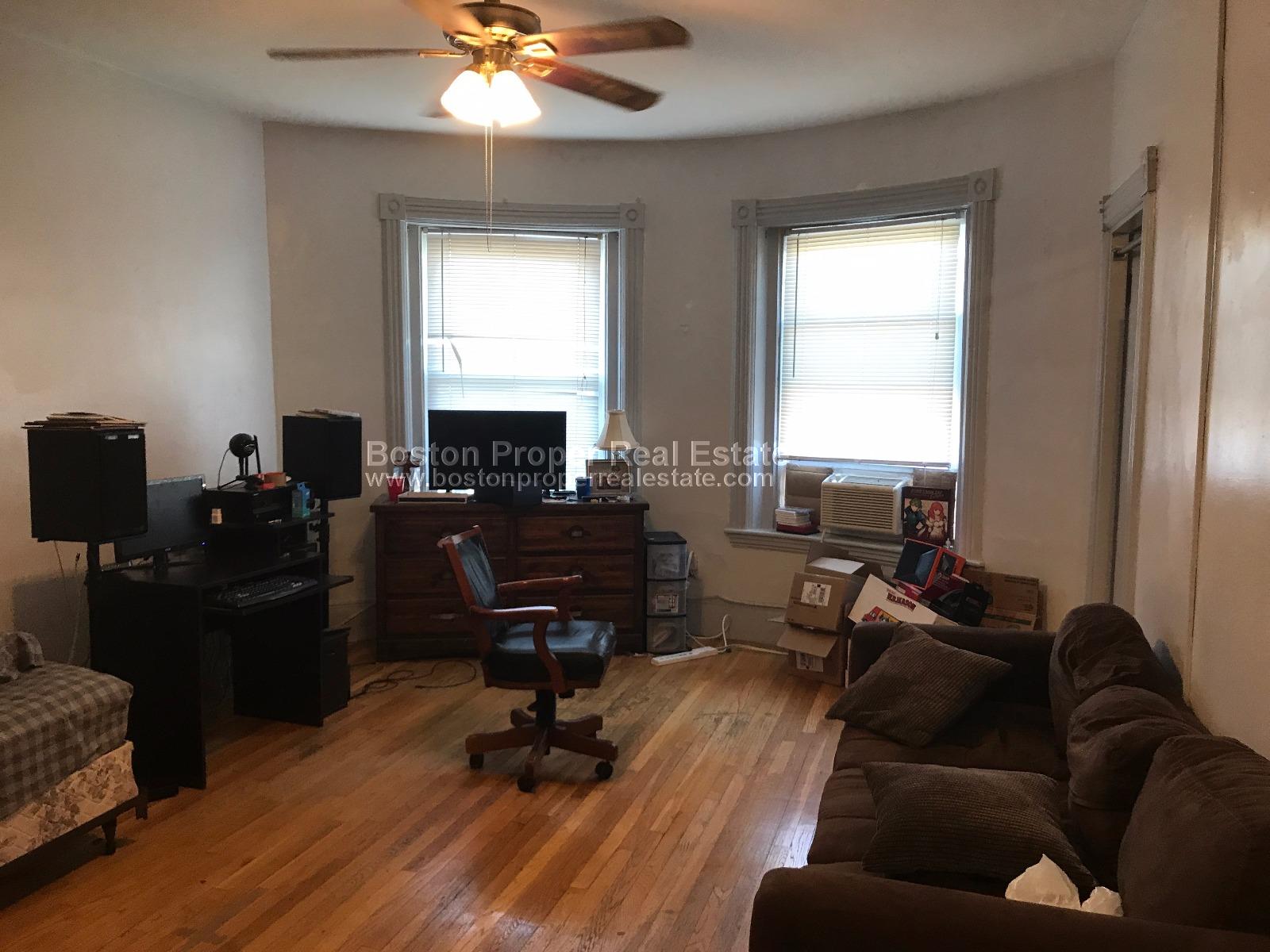 Studio bed, 1 bath apartment for rent at 1091 Boylston St Unit 52, Fenway — photo 1 of 6