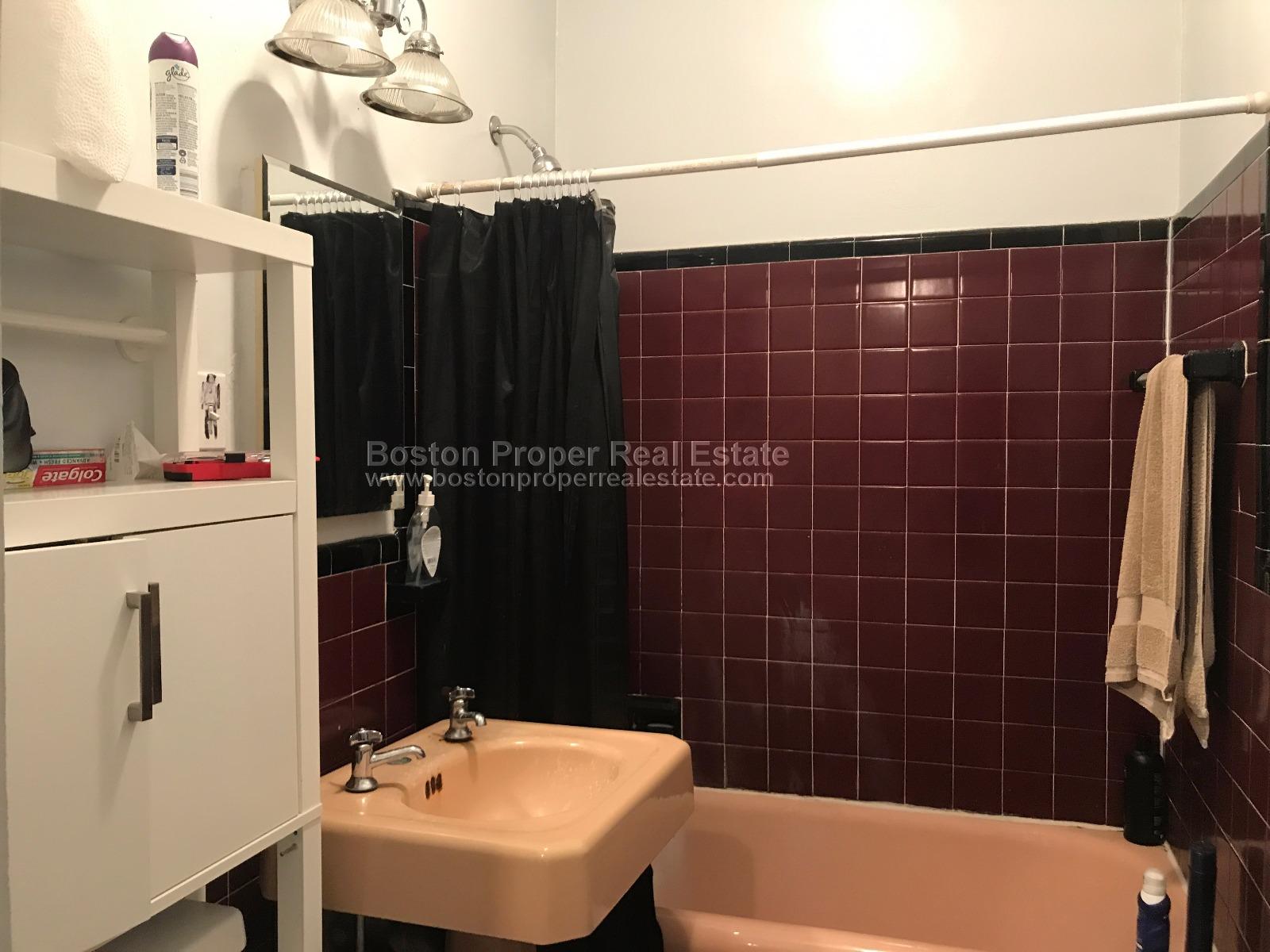 Studio bed, 1 bath apartment for rent at 1091 Boylston St Unit 52, Fenway — photo 5 of 6