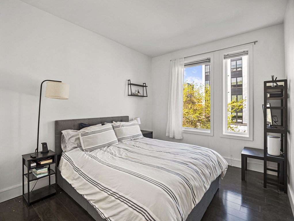 2 West 6th St, South Boston