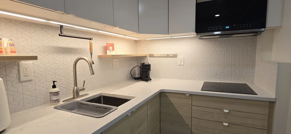 466 Commonweatlh, Fenway