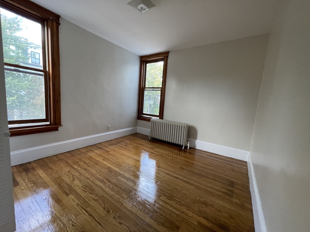 338 K St, South Boston