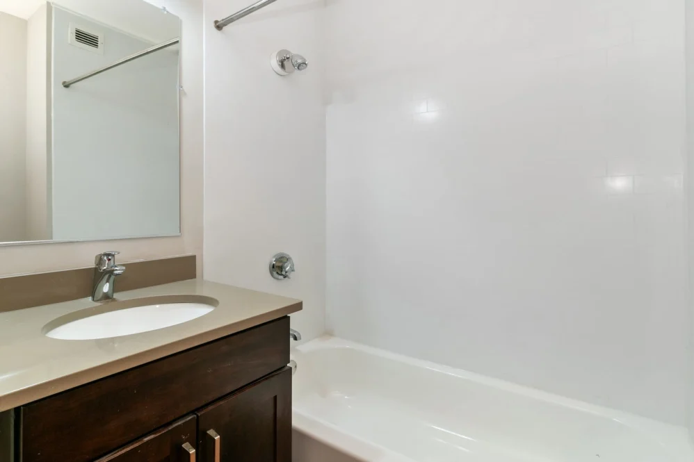 2 bed, 1 bath apartment for rent at 9 Bronsdon St Unit 15B, Brighton — photo 6 of 6