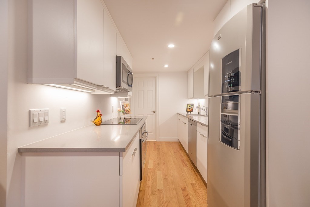 61 Commonwealth Ave, Back Bay