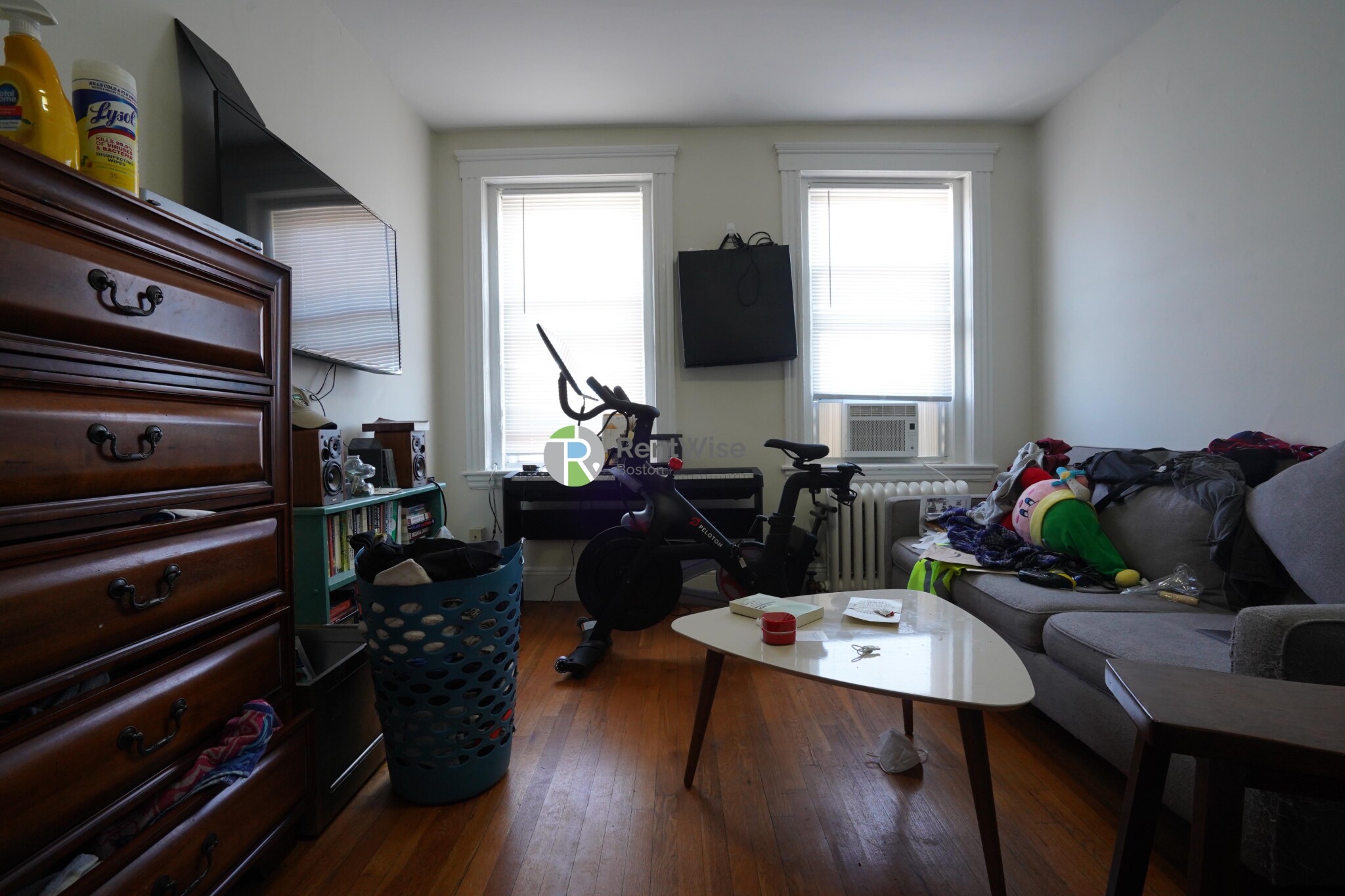 40 Quint Ave, Allston