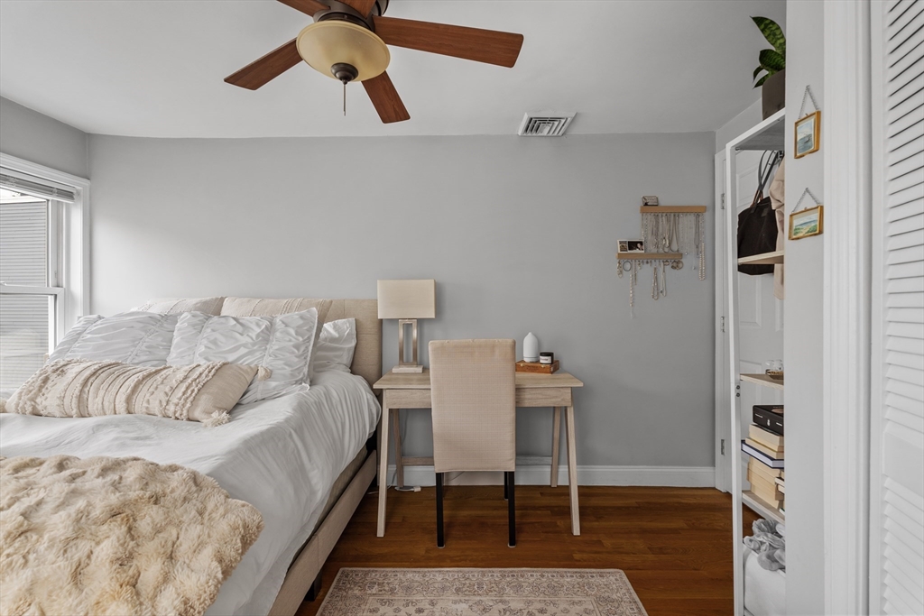 180 W 8th, South Boston