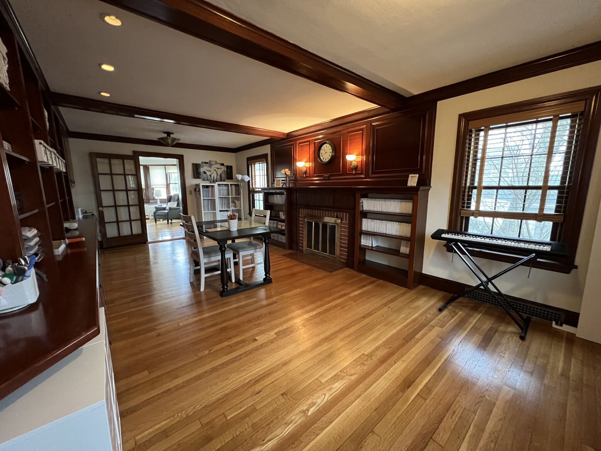 33 Clearwater Rd, Chestnut Hill