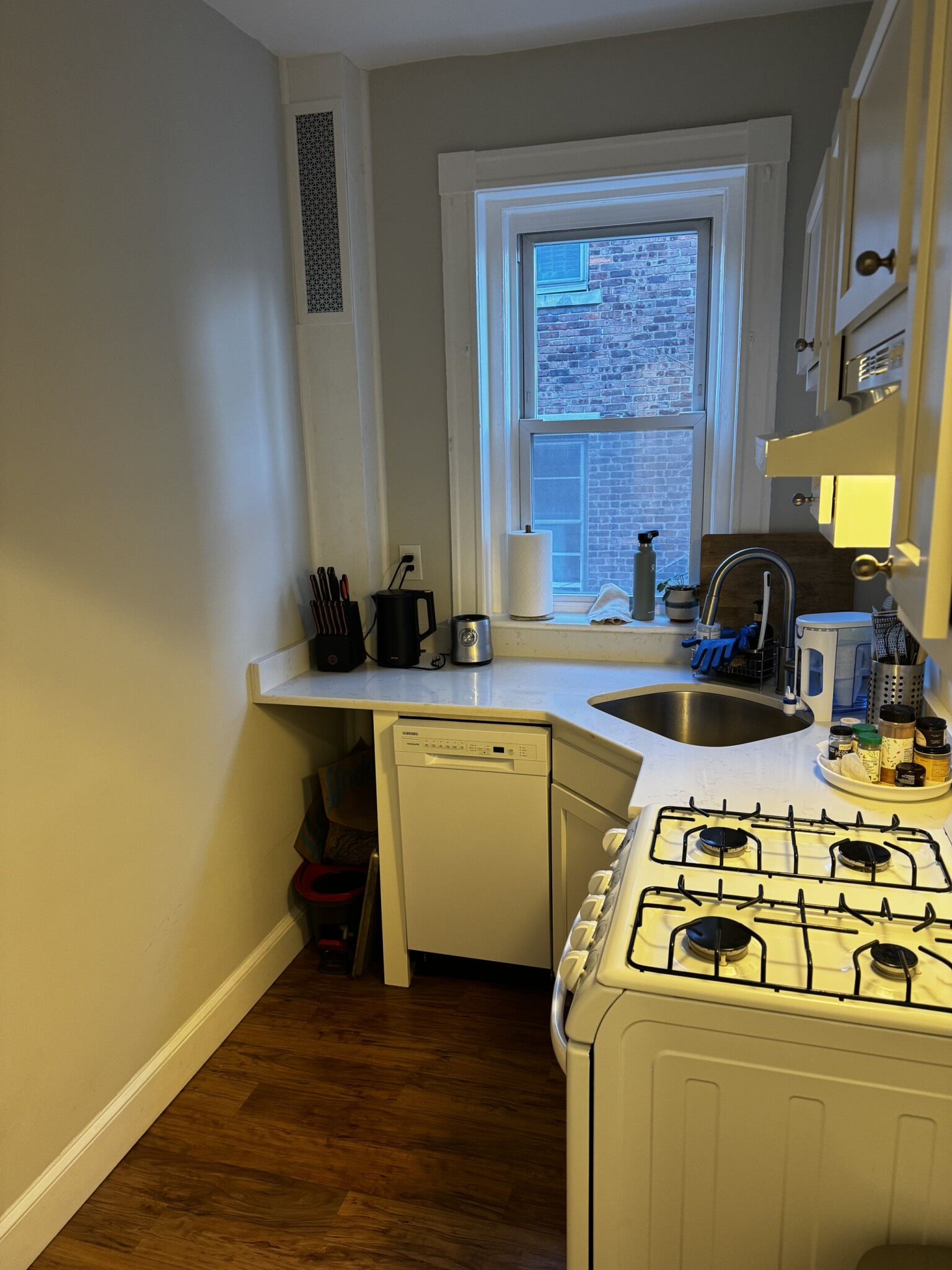 1193 Commonwealth Ave, Allston