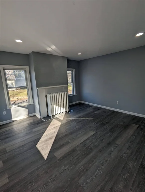 155 Centre Ave, Abington