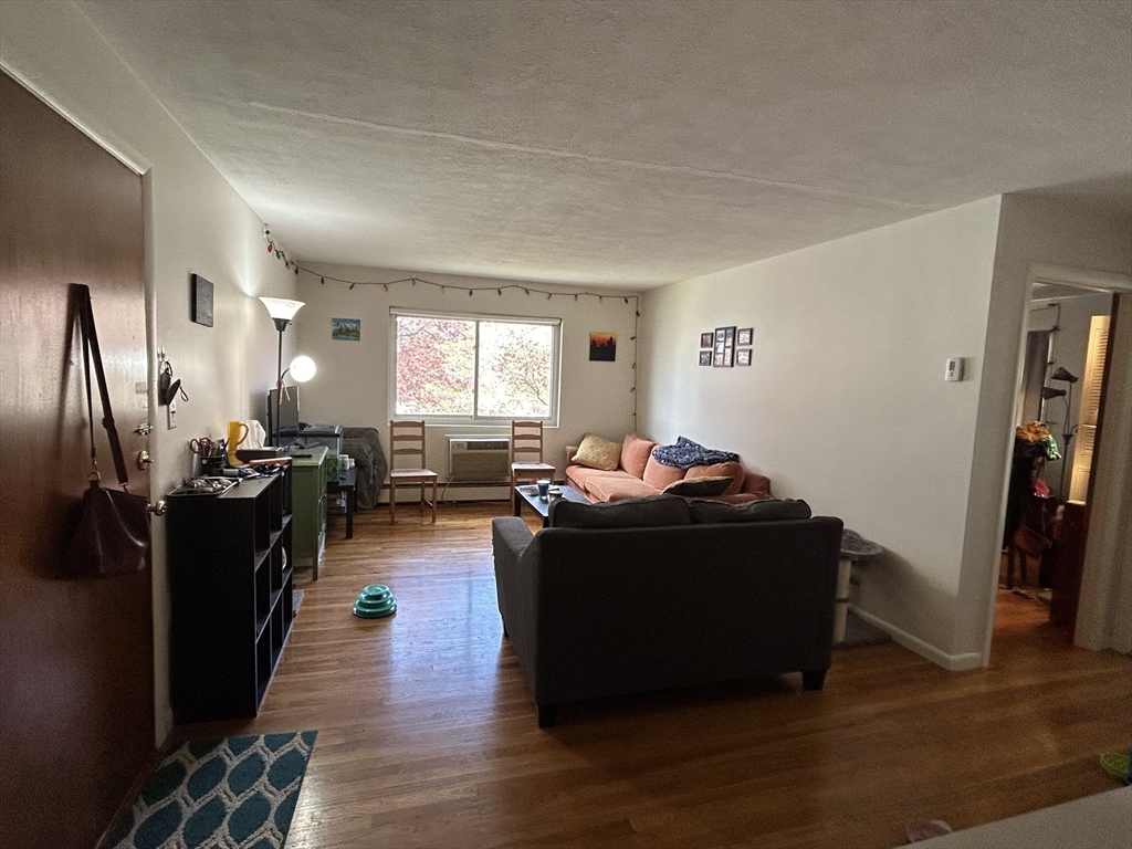 1078 Fellsway, Medford