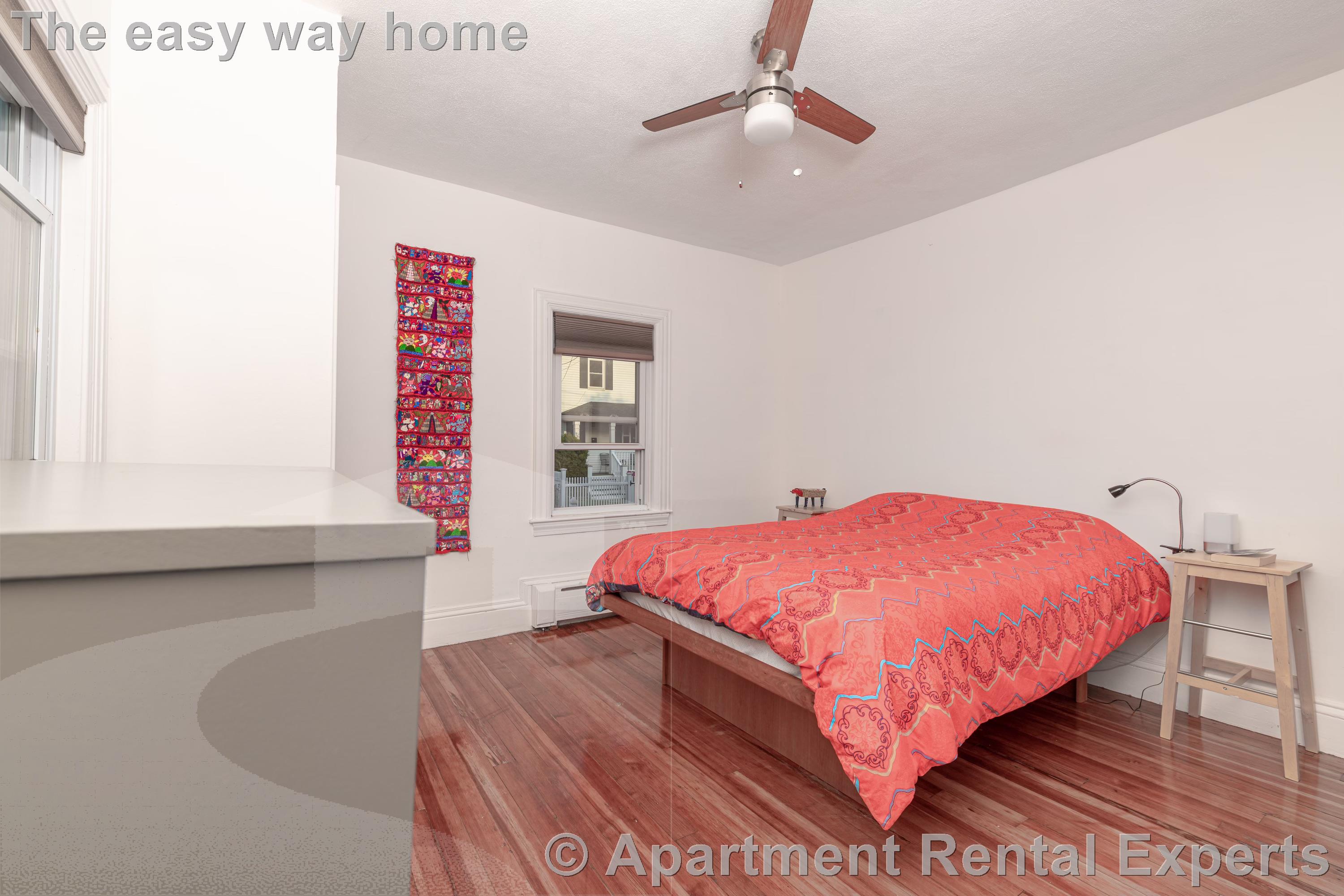 11 Hinckley St, Magoun Square