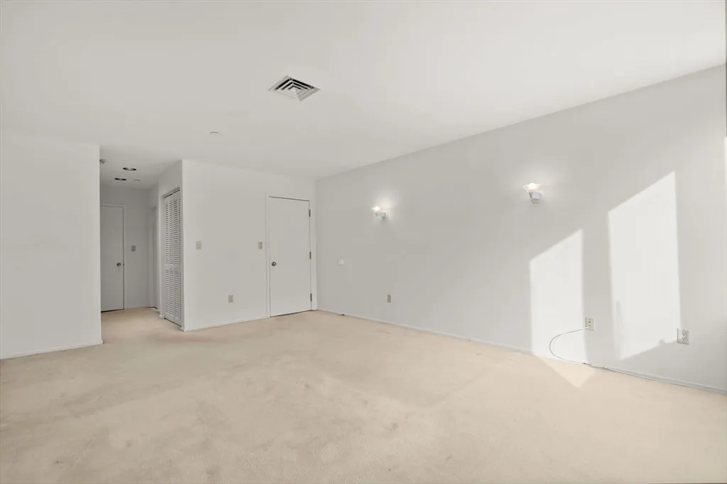 241 Perkins St, Jamaica Plain