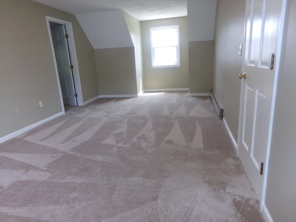 162 Middlesex Ave, Wilmington
