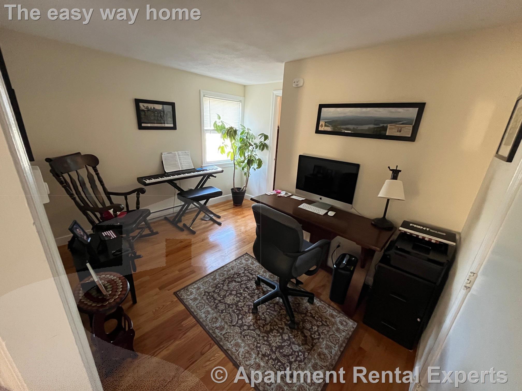 123 Hibbert St, Arlington Heights