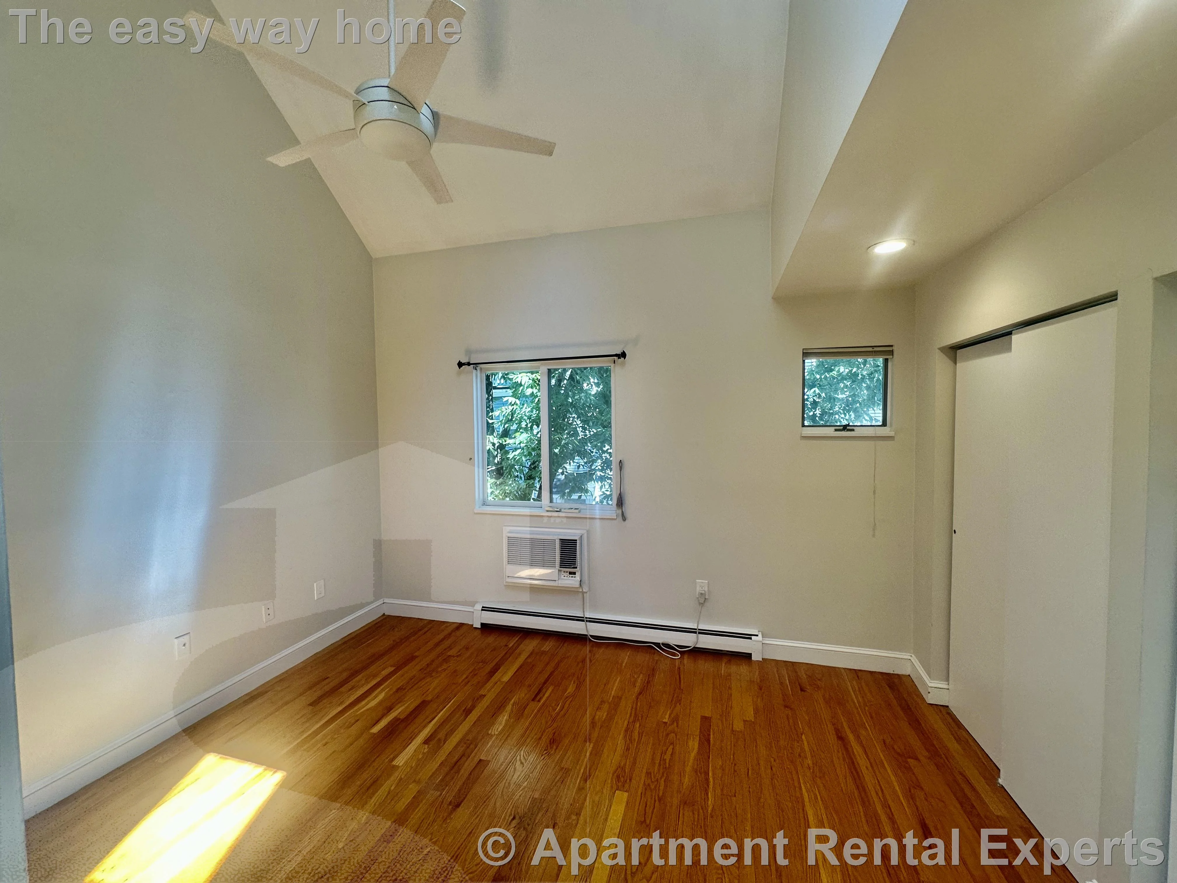 4 Fort Washington Pl, Cambridgeport