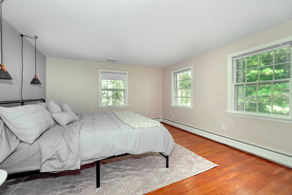 15 Goose Pond Rd, Lincoln