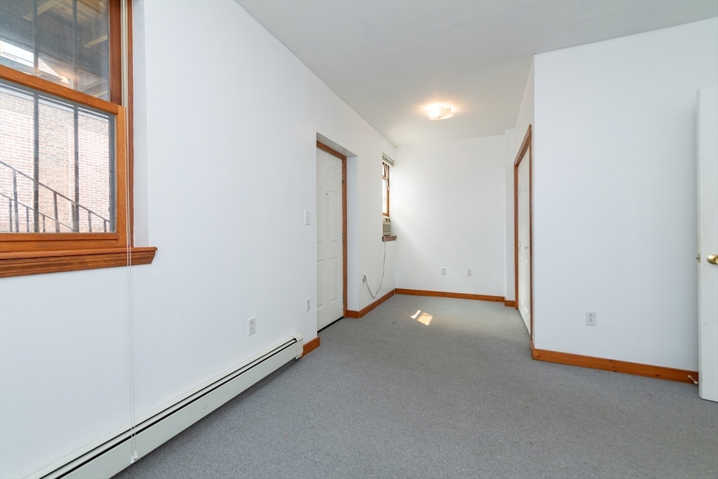 18 Edgerly Rd, Fenway