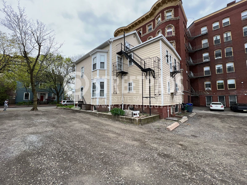 381 Harvard St, Mid-Cambridge