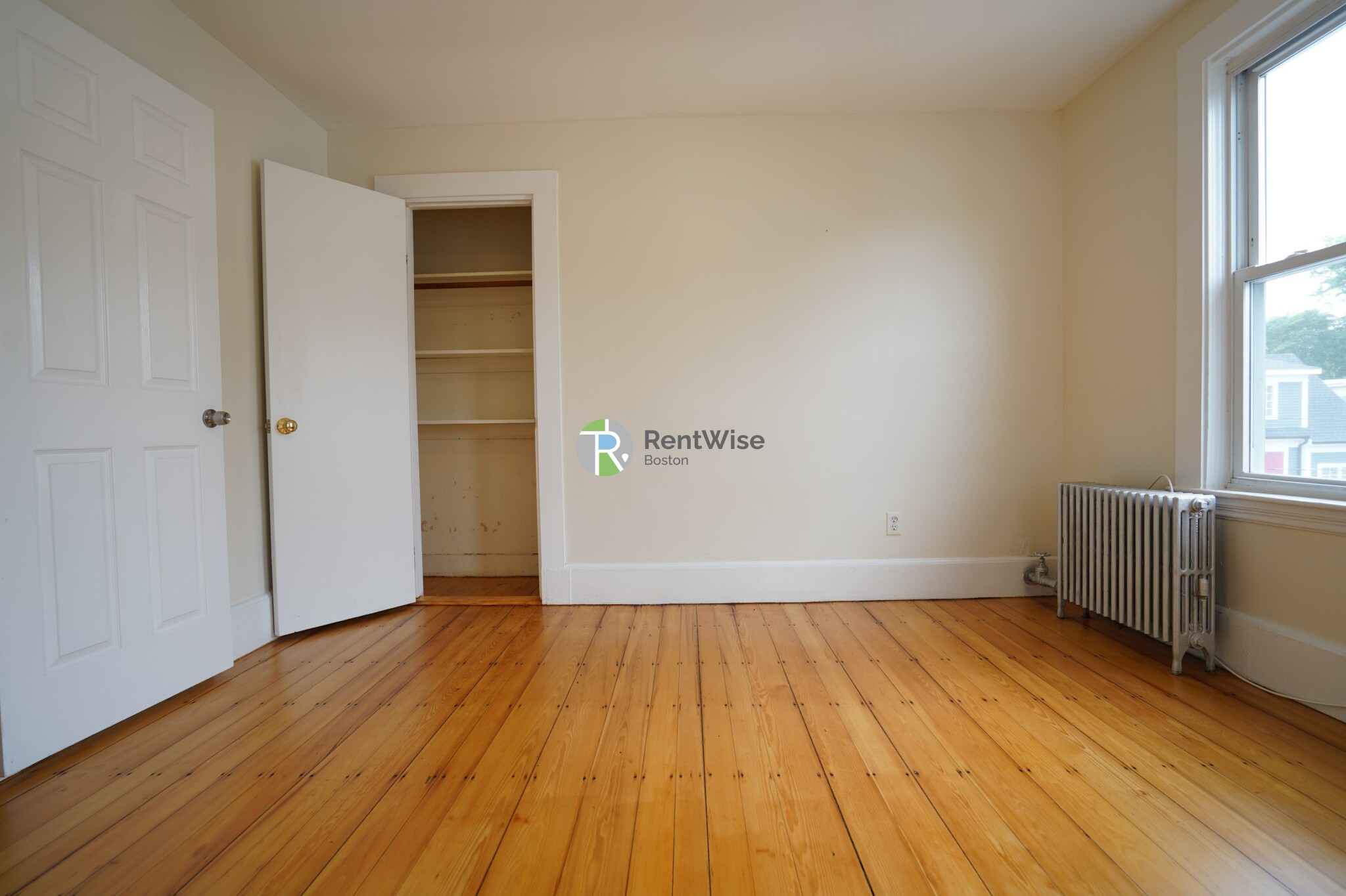 21 Plainfield St, Jamaica Plain