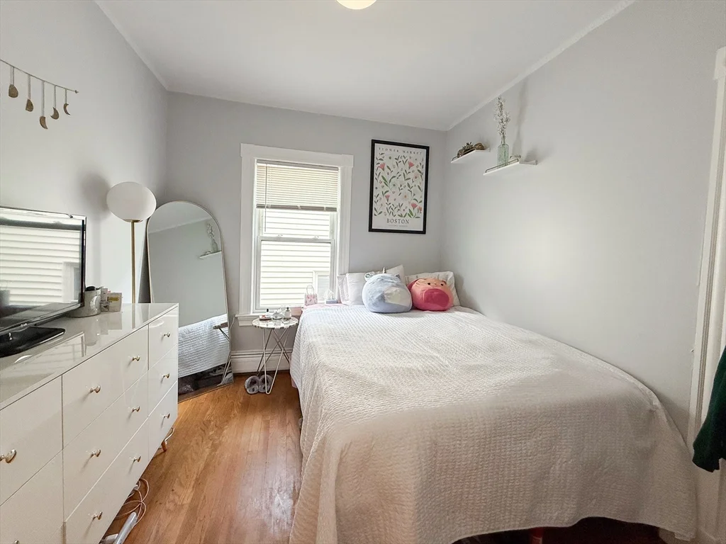 37 Harvard Ave, Harvard Avenue