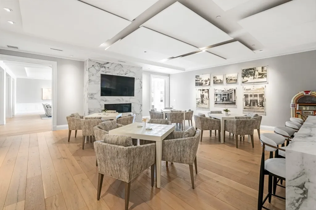 35 Littles Point Rd, Swampscott