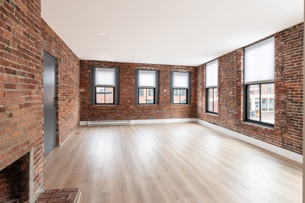 58 State, Newburyport