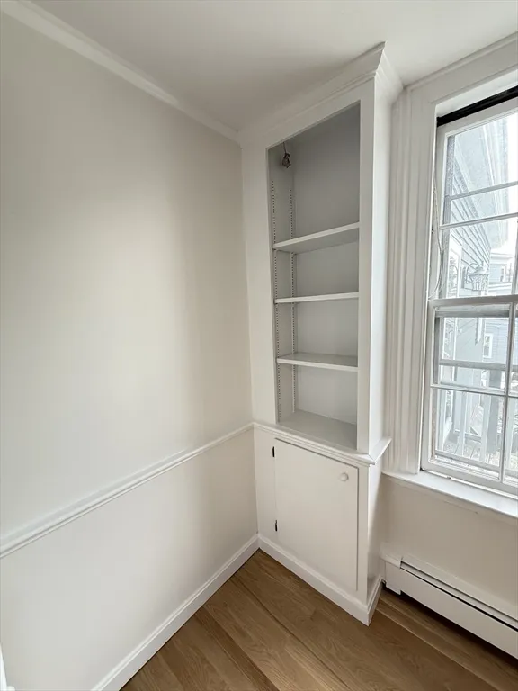 313 Essex St, Salem