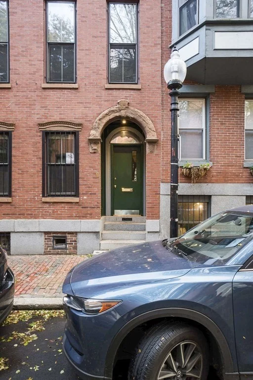 6 Dwight St, South End