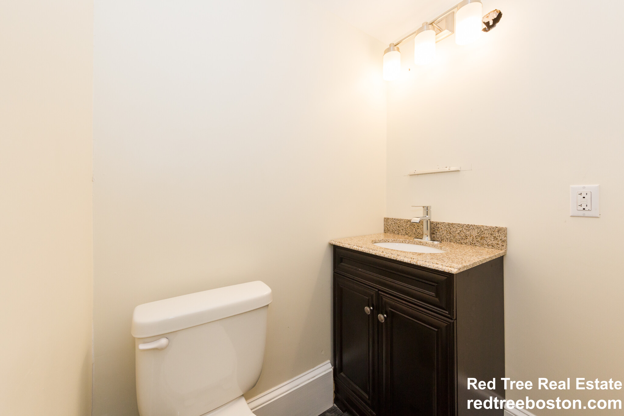 126 Monument St, Tufts University