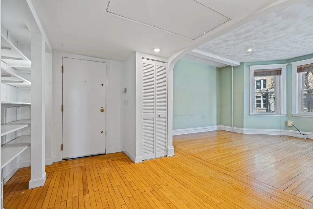 2 Euston St, Coolidge Corner