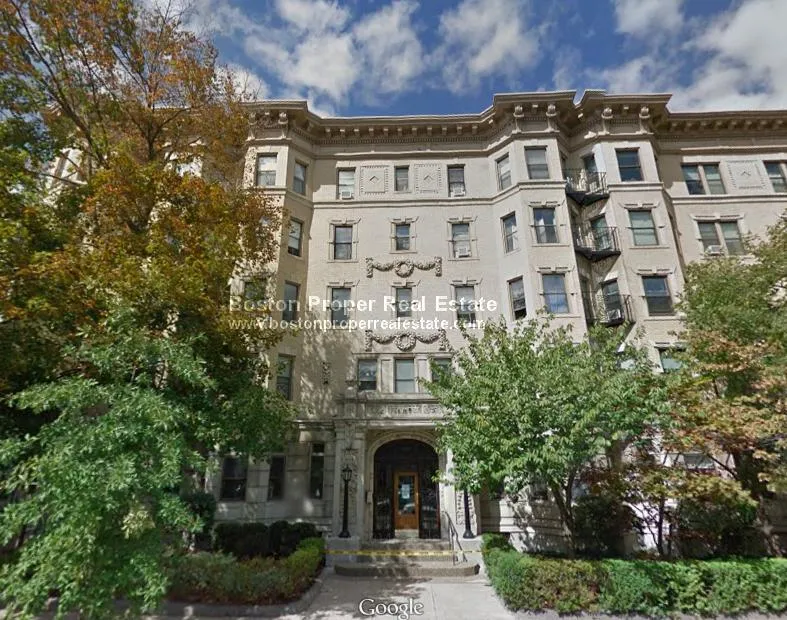 1111 Boylston St, Fenway