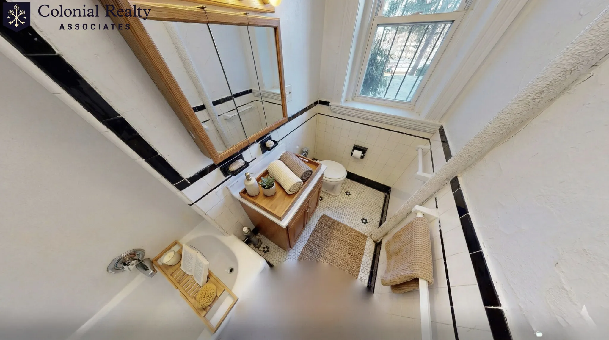 1810 Commonwealth Ave, Brighton