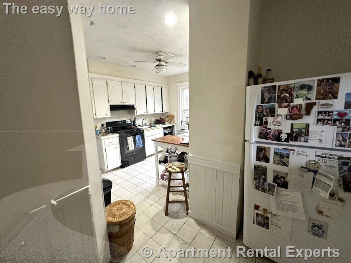 207 Boston Ave, Tufts