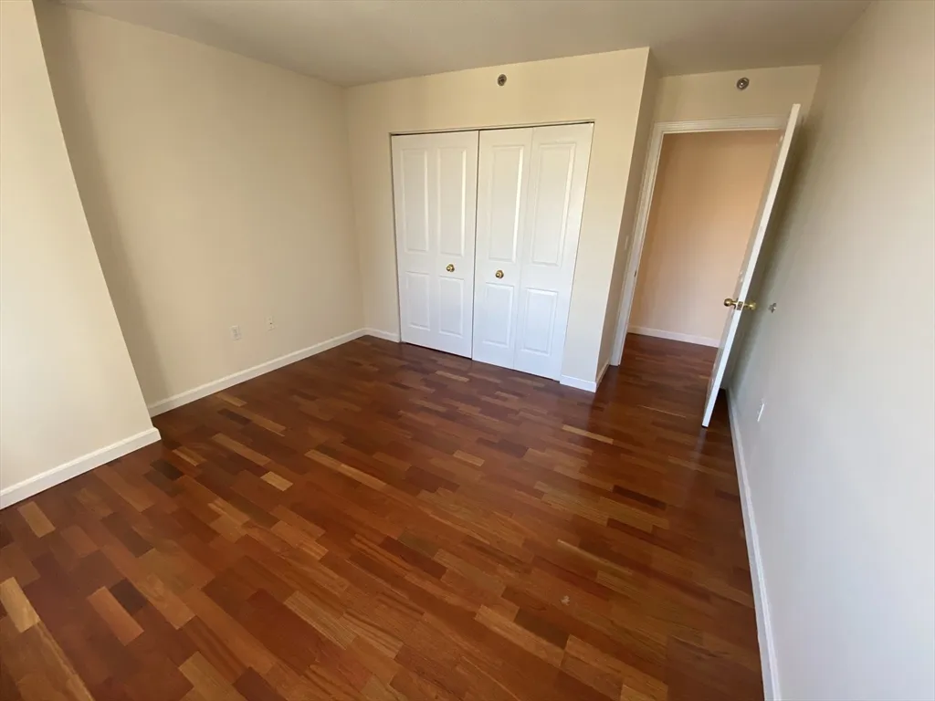 8 Museum Way, East Cambridge