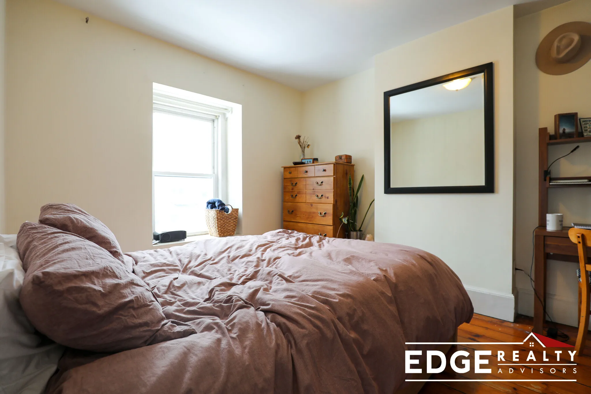 8 Woodmont St, Brighton