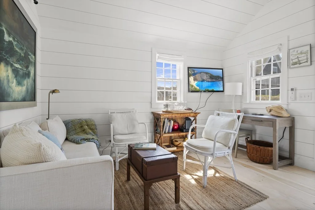 2 Cabot Ln, Nantucket