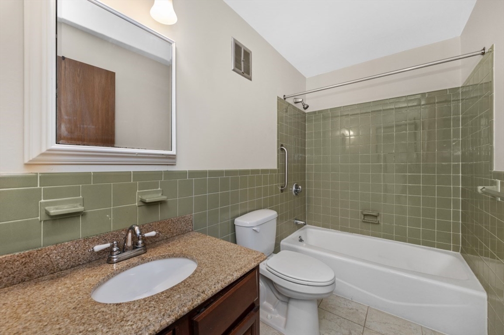 288 Main St, Melrose