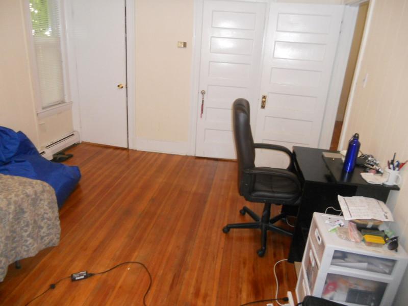 2 Ashford Ct, Allston