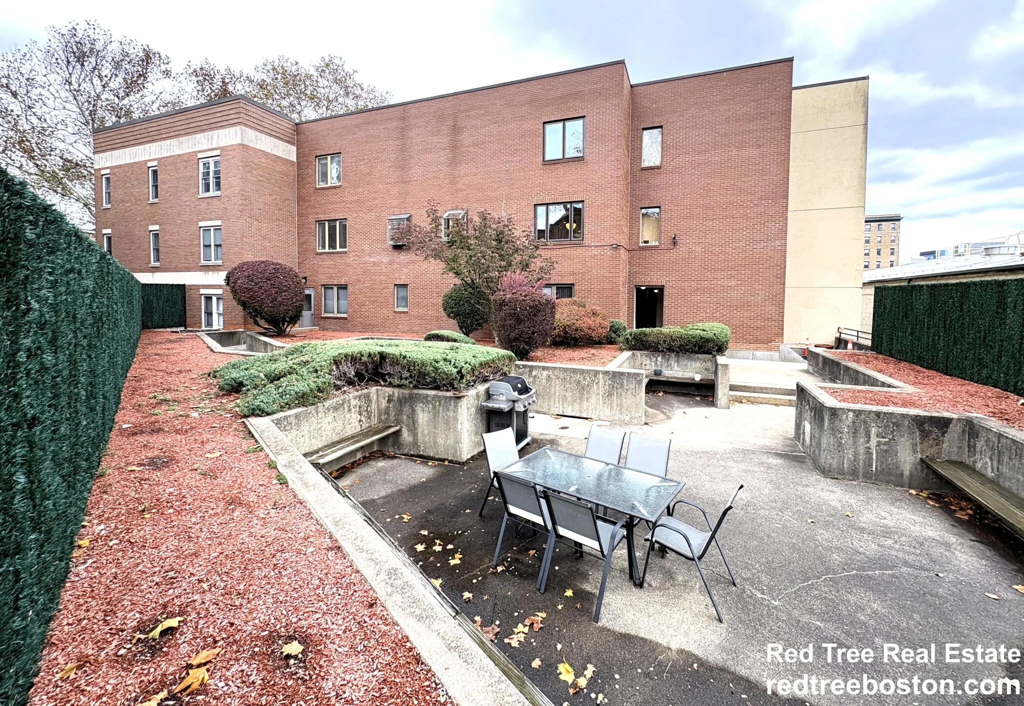 28 Parkman St, Coolidge Corner