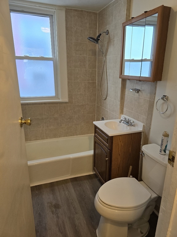 11 Arcola St, Jamaica Plain