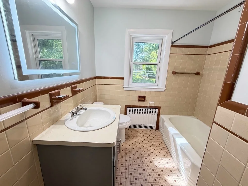 343 Bay Rd, Sharon