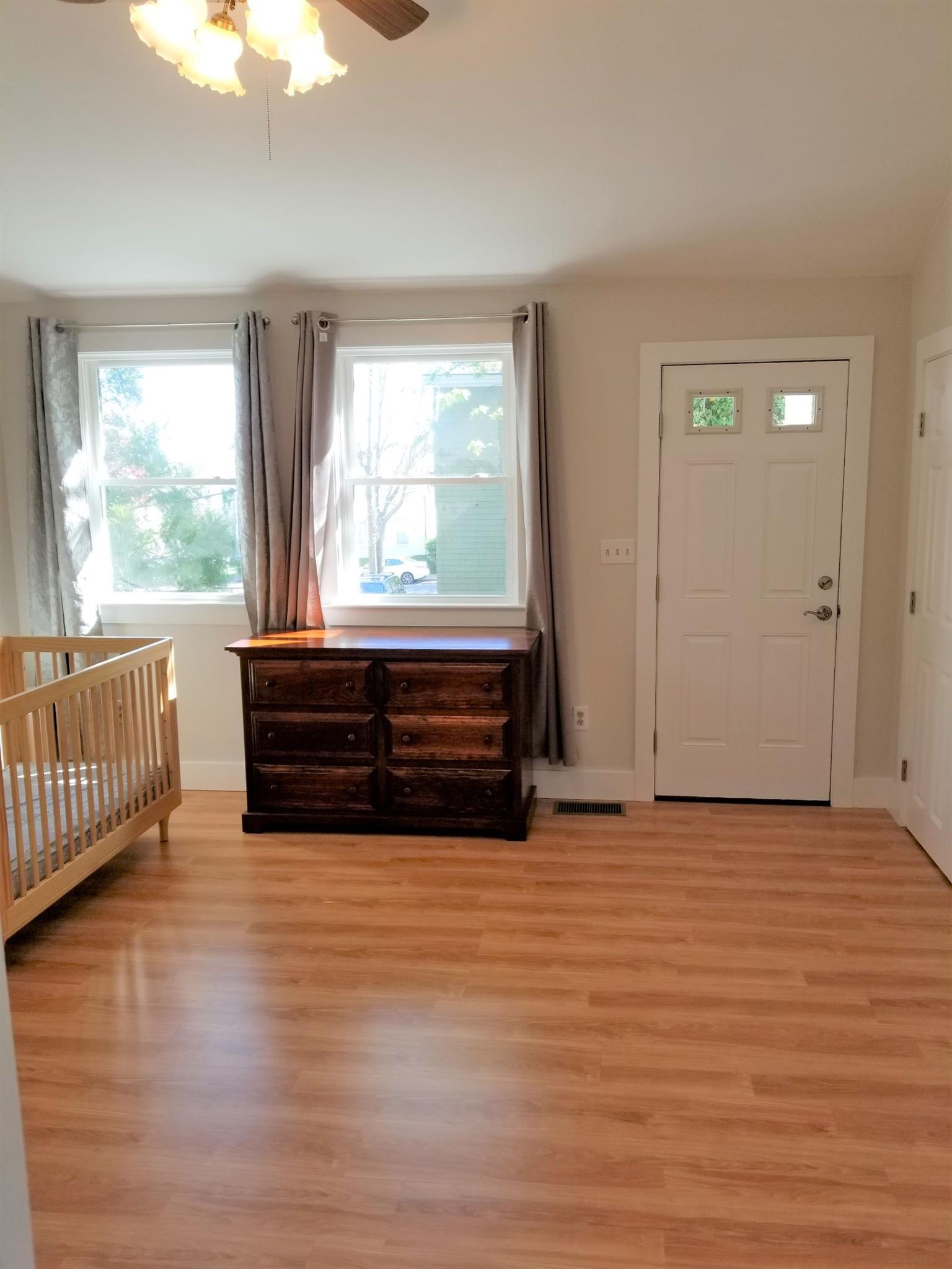 12 Conwell Ave, West Somerville