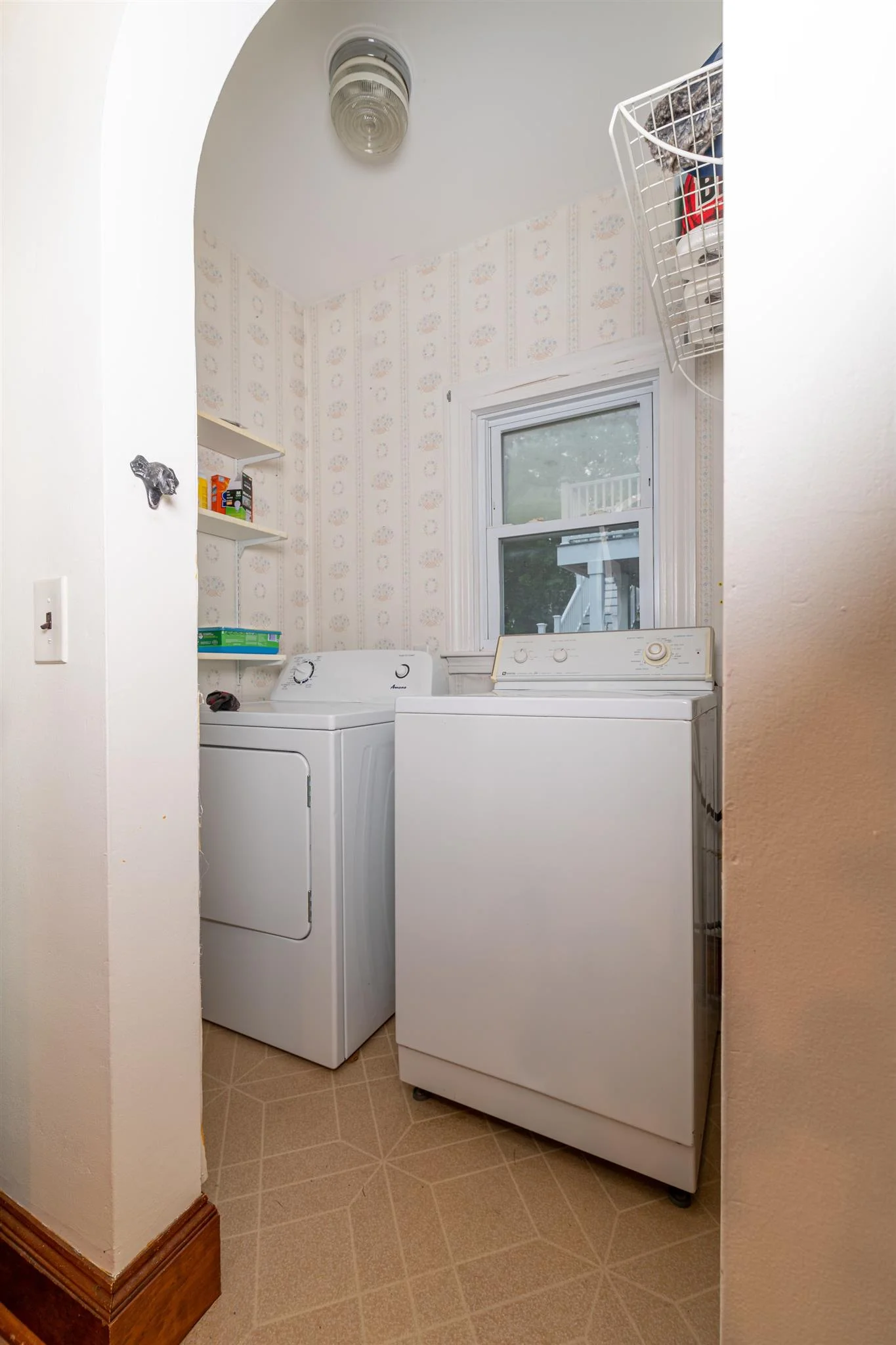 11 Hinckley St, Magoun Square