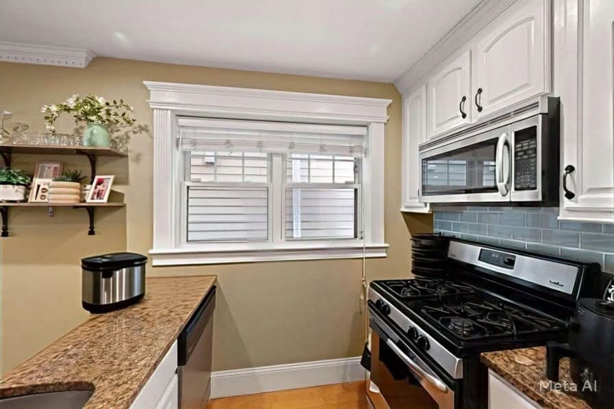 8 Mohawk St, South Boston